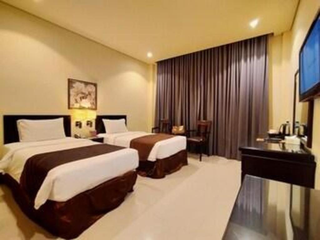 Narita Classic Hotel Surabaya Esterno foto